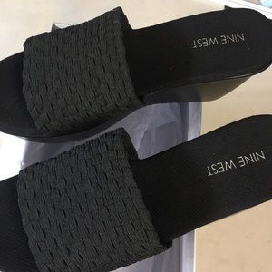 Nine West Black Woven Fabric top slide-6 1/2